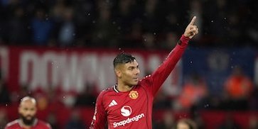 Dilema Casemiro di Man United: Masih Garang di Usia 33, Layak Dapat Kontrak Baru? Dilema Casemiro di Man United: Masih Garang di Usia 33, Layak Dapat Kontrak Baru?