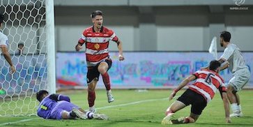 Link Streaming Madura United vs Persib Hari Ini - 30 November 2025