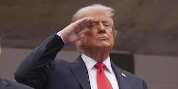 Presiden Donald Trump Tidur Ketika Sidang Kabinet