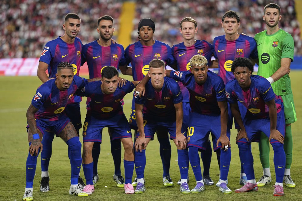 Hansi Flick Nilai Bek Manchester United Ini Cocok Memperkuat Benteng Pertahanan Barcelona