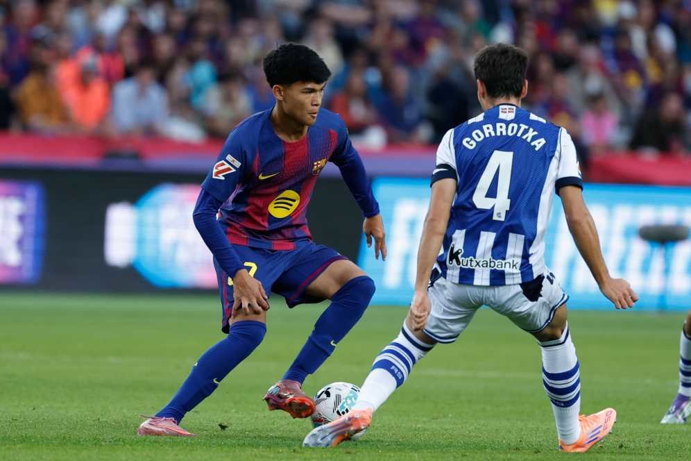 Hansi Flick Beberkan Alasan Mainkan Wonderkid Barcelona Lawan Real Sociedad