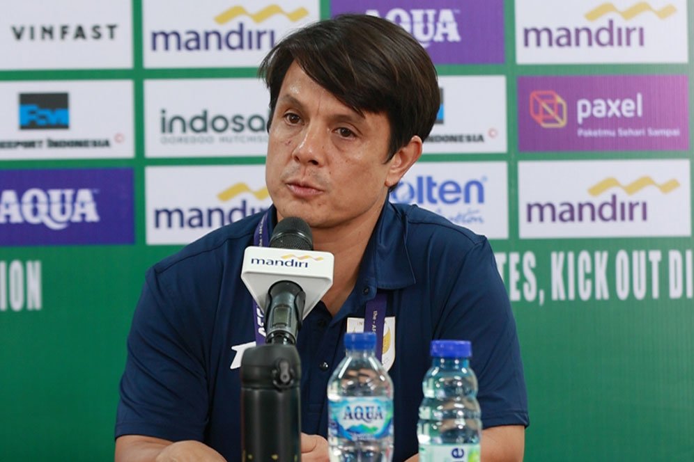 Matias Ibo, Penerjemah Timnas Indonesia U-23 yang Mahir Kuasai Lima Bahasa Matias Ibo, Penerjemah Timnas Indonesia U-23 yang Mahir Kuasai Lima Bahasa