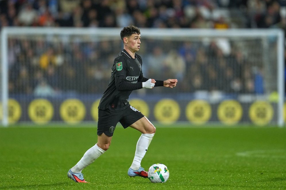 Pep Guardiola Akhirnya Temukan Posisi Terbaik Phil Foden, Bukan di Sayap!