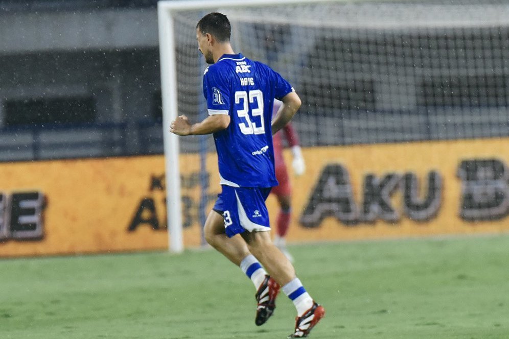 Hasil Persib Bandung vs Persebaya Surabaya di BRI Super League: Thom Haye dan Eliano Reijnders Debut, Langsung Persembahkan Kemenangan Hasil Persib Bandung vs Persebaya Surabaya di BRI Super League: Thom Haye dan Eliano Reijnders Debut, Langsung Persembahkan Kemenangan