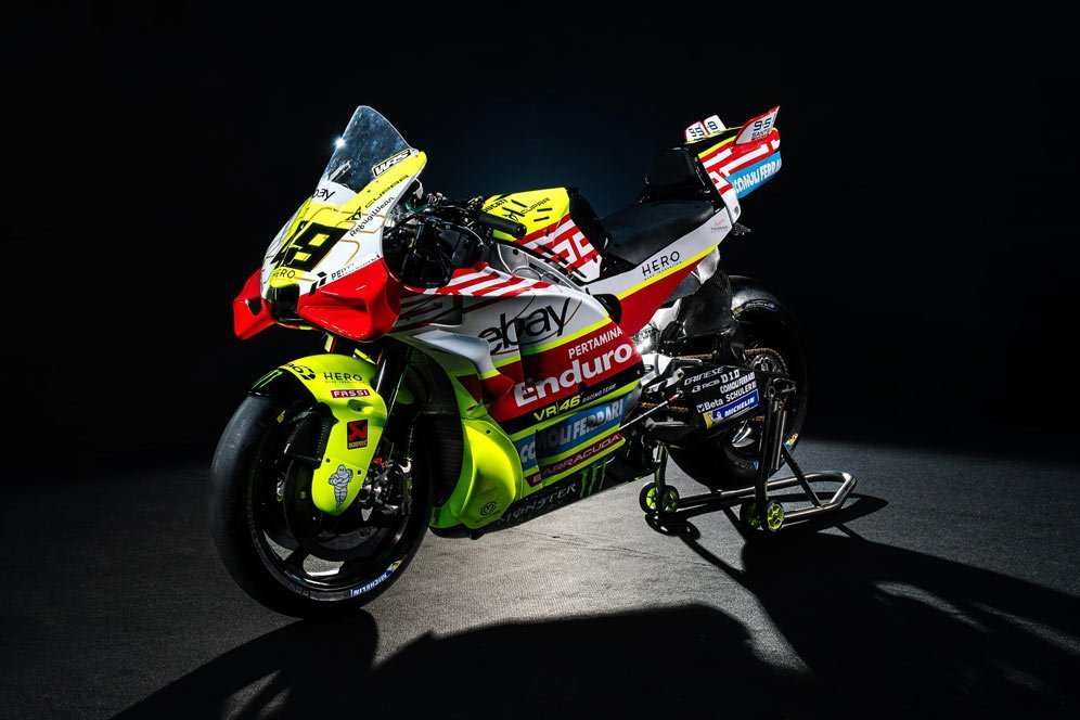 Diluncurkan Valentino Rossi, Ini Potret Livery Spesial Pertamina Enduro VR46 untuk MotoGP Mandalika 2025