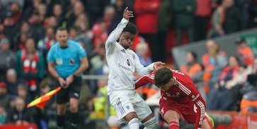 Di Mata Arne Slot, Man United Adalah Tim yang Main Bola-Bola Panjang Di Mata Arne Slot, Man United Adalah Tim yang Main Bola-Bola Panjang