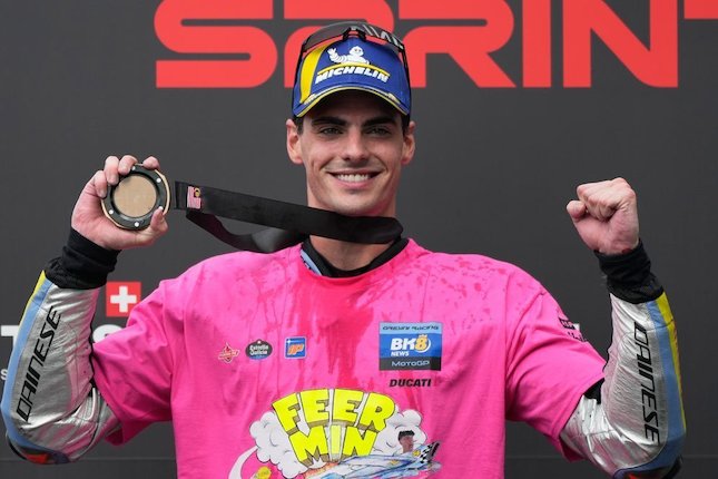 Hanya Ada Satu Rookie Juara Dunia MotoGP Hanya Ada Satu Rookie Juara Dunia MotoGP