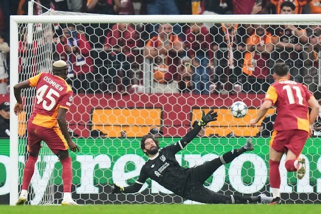 Alisson Becker Tumbang