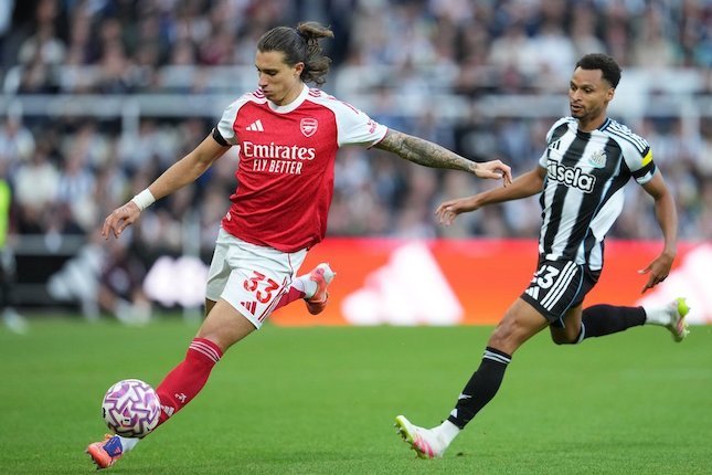 Estevao vs Riccardo Calafiori Estevao vs Riccardo Calafiori