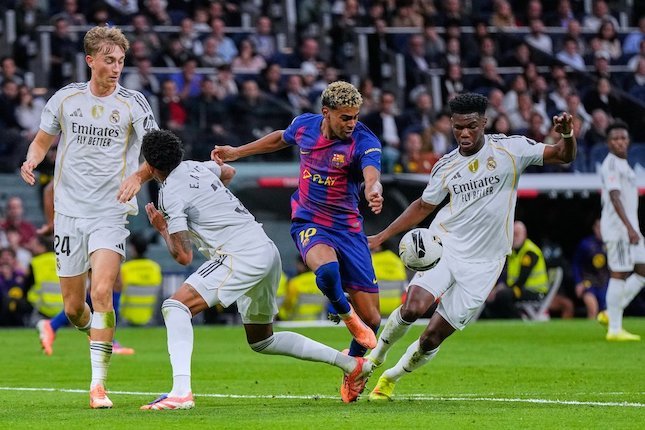 De Jong: Reaksi Madrid Berlebihan! De Jong: Reaksi Madrid Berlebihan!