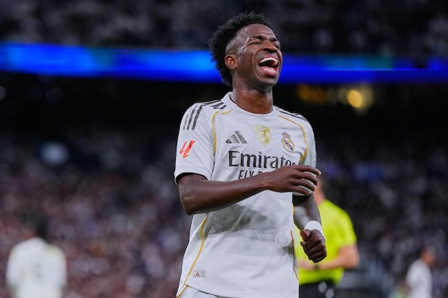 Reaksi 'Ngambek' Vinicius Junior Reaksi 'Ngambek' Vinicius Junior