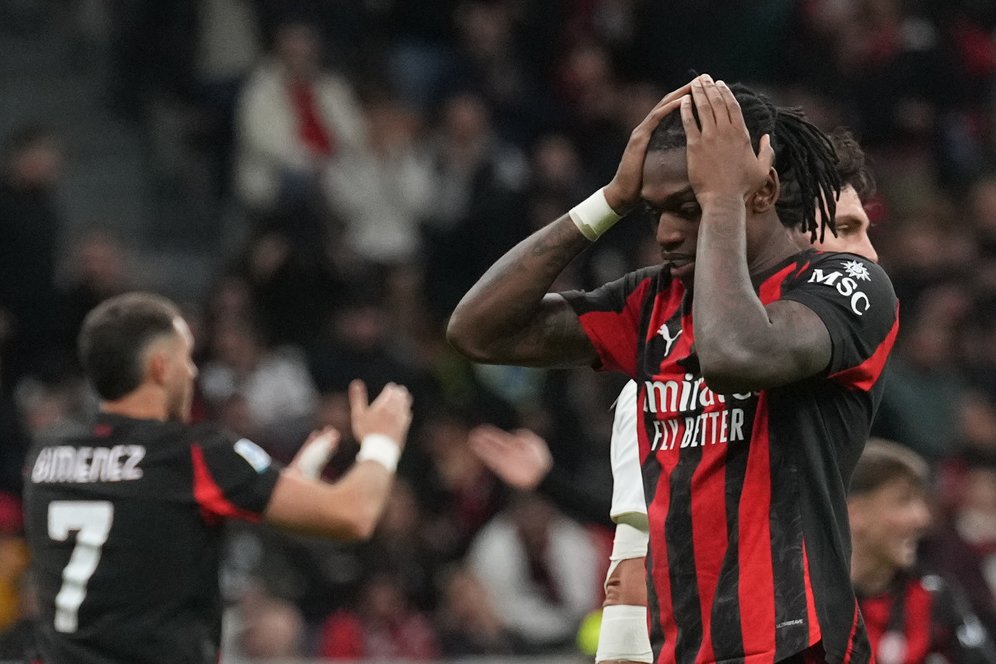 Periode Berat AC Milan: Atalanta, AS Roma, hingga Inter Milan Menanti di Depan Mata Periode Berat AC Milan: Atalanta, AS Roma, hingga Inter Milan Menanti di Depan Mata