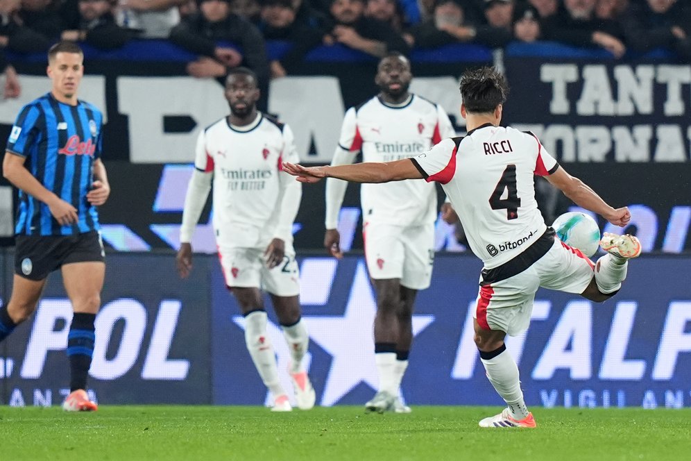 Milan Tersandung karena Terlalu Banyak Kesalahan Milan Tersandung karena Terlalu Banyak Kesalahan