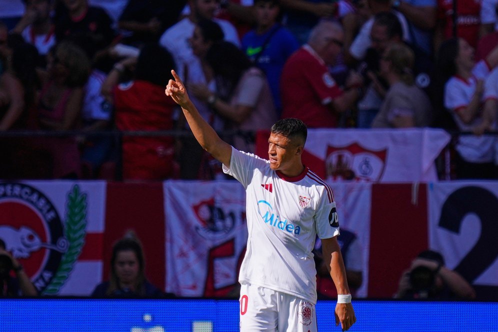 Alexis Sanchez dan Janji yang Terlupakan di Laga Sevilla vs Barcelona