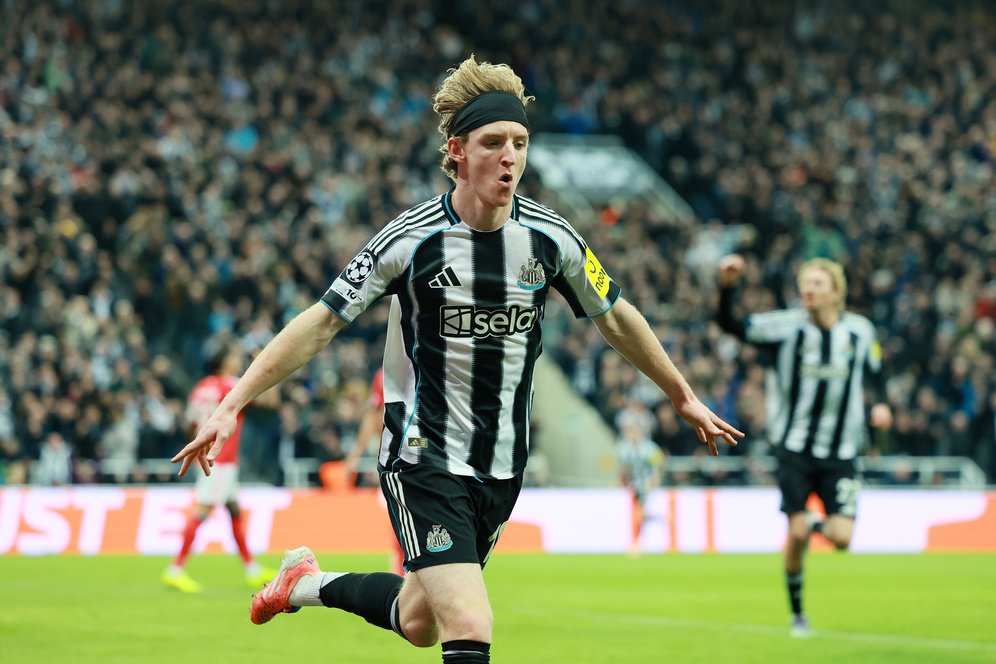 Hasil Newcastle vs Benfica: Malam Sempurna di St. James Park, Sejarah Anthony Gordon Hasil Newcastle vs Benfica: Malam Sempurna di St. James Park, Sejarah Anthony Gordon