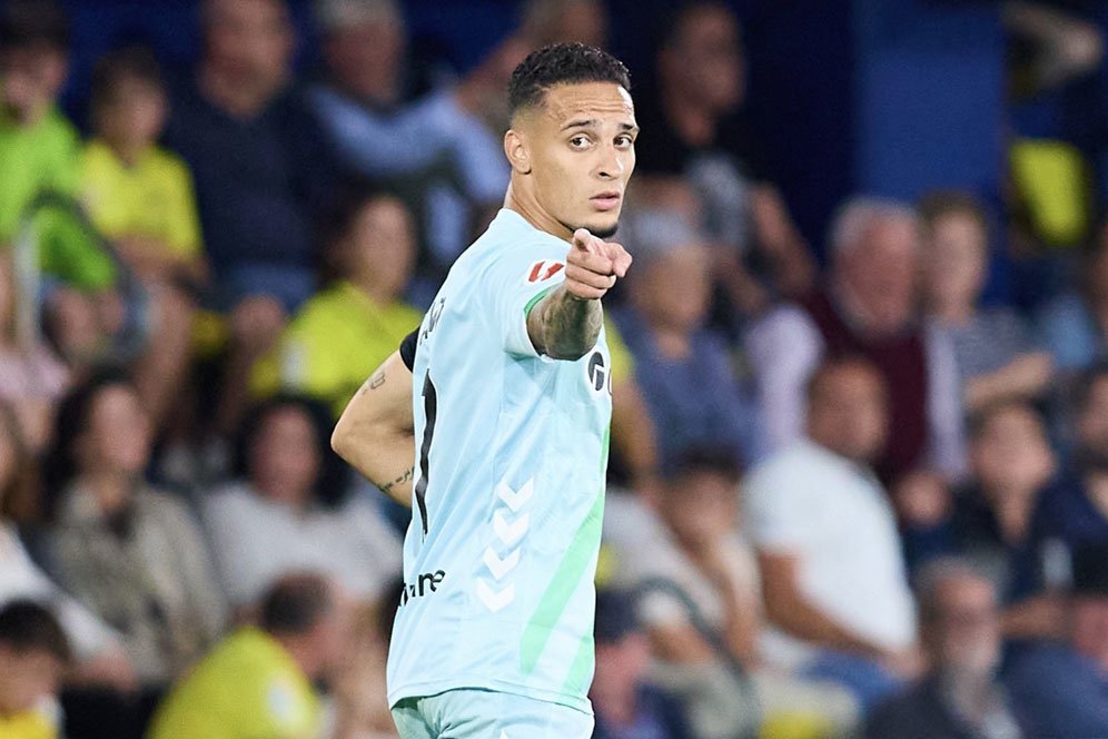 Rekap Liga Spanyol Tadi Malam: Barcelona Menang, 'The GOAT' Antony Cetak Brace di Markas Villarreal Rekap Liga Spanyol Tadi Malam: Barcelona Menang, 'The GOAT' Antony Cetak Brace di Markas Villarreal