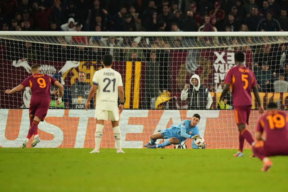 Rekap Hasil Liga Europa Tadi Malam: Calvin Verdonk Antar Lille Bungkam AS Roma, Dean James Bersinar untuk Go Ahead Eagles
