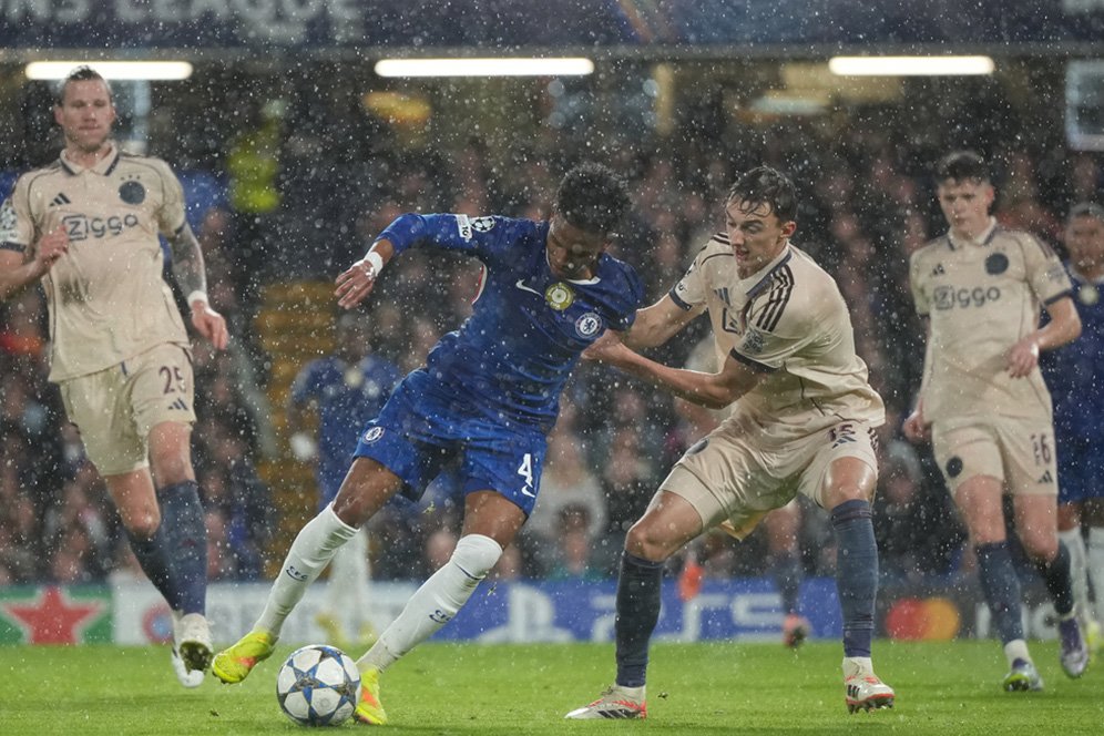 Man of the Match Chelsea vs Ajax Amsterdam: Estevao Willian Man of the Match Chelsea vs Ajax Amsterdam: Estevao Willian