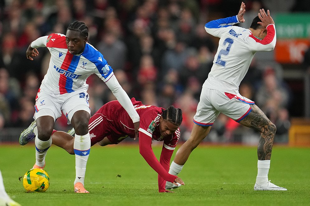 Sudah Kalah dan Tersingkir, Arne Slot Jelaskan Keputusan Turunkan Skuad Muda Liverpool di Carabao Cup Sudah Kalah dan Tersingkir, Arne Slot Jelaskan Keputusan Turunkan Skuad Muda Liverpool di Carabao Cup