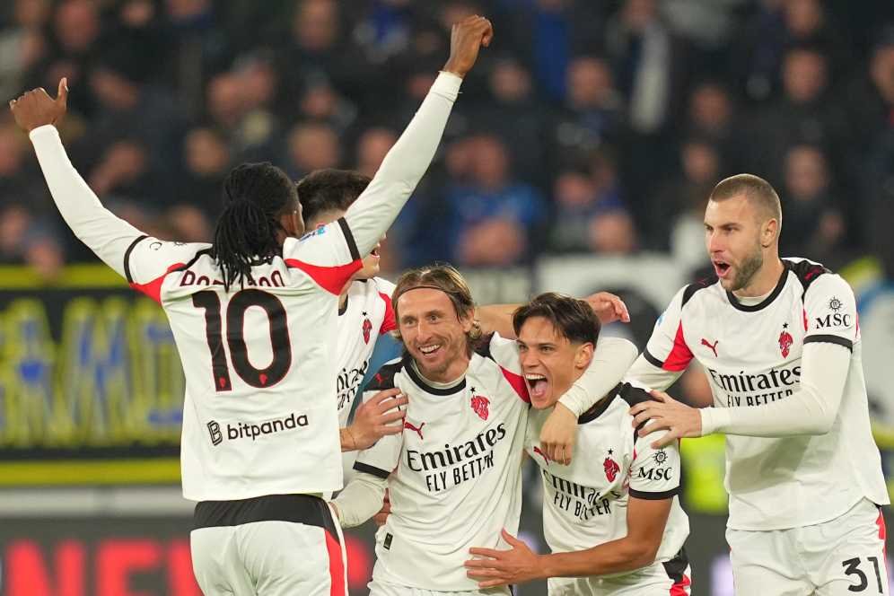 Kabar Buruk Buat Milanisti! Leao dan Gimenez Tumbang, Allegri Jelaskan Kondisinya Kabar Buruk Buat Milanisti! Leao dan Gimenez Tumbang, Allegri Jelaskan Kondisinya