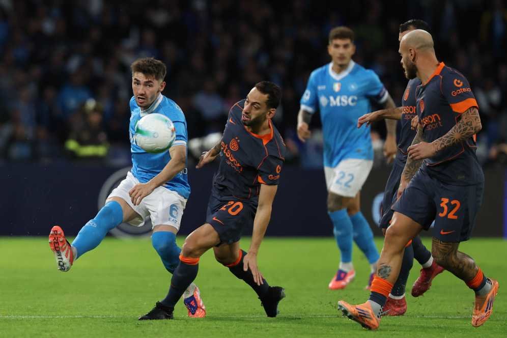 Presiden Inter Milan Protes Keras Usai Kalah dari Napoli: Penalti Ubah Keseimbangan Pertandingan Presiden Inter Milan Protes Keras Usai Kalah dari Napoli: Penalti Ubah Keseimbangan Pertandingan