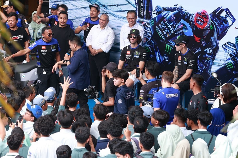 Kepala Sekolah SMAN 2 Mataram Sebut Kunjungan Fabio Quartararo dan Alex Rins Jadi Kejutan untuk Para Siswa