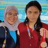 Air, Doa, dan Dukungan Ibu: Kisah Zevanya Nur Zainevy Peraih Medali Emas dan Perunggu Indonesia Open Aquatic Championships 2025 Air, Doa, dan Dukungan Ibu: Kisah Zevanya Nur Zainevy Peraih Medali Emas dan Perunggu Indonesia Open Aquatic Championships 2025
