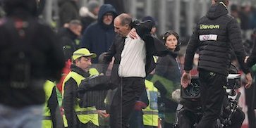 AC Milan: Allegri Dapat Kartu Merah, Masih Ada sang Asisten dengan Rekor Gemilangnya AC Milan: Allegri Dapat Kartu Merah, Masih Ada sang Asisten dengan Rekor Gemilangnya