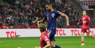 Hasil Polandia vs Belanda: Memphis Depay Selamatkan Oranje, Tiket Piala Dunia Hampir di Tangan!