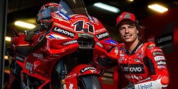 Potret Perdana Nicolo Bulega Jadi Pengganti Marc Marquez di Ducati Lenovo Team, Impiannya Jadi Nyata Potret Perdana Nicolo Bulega Jadi Pengganti Marc Marquez di Ducati Lenovo Team, Impiannya Jadi Nyata