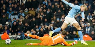 Man of the Match Manchester City vs Bayer Leverkusen: Mark Flekken