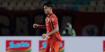 Debut Manis Figo Dennis Warnai Kemenangan Persija Jakarta di BRI Super League Debut Manis Figo Dennis Warnai Kemenangan Persija Jakarta di BRI Super League