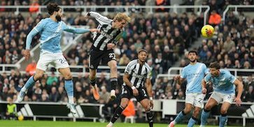 Man City Boros Peluang dan Kalah, Guardiola Kritik Para Penyerangnya!