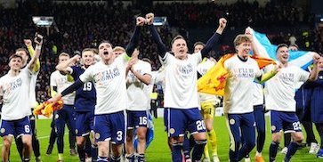 Di Balik Pesta Skotlandia, Ada Andy Robertson yang Menyembunyikan Tangisan Soal Diogo Jota