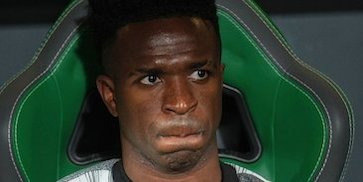 Aman! Vinicius tak Masalah Dicadangkan Alonso di Laga Elche vs Real Madrid