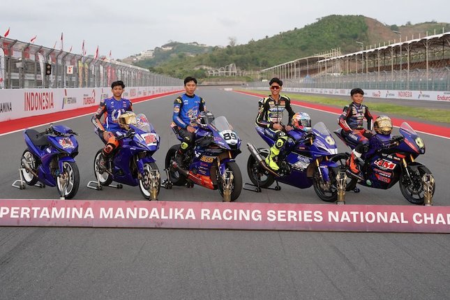 Fahmi Basam Sabet 2 Gelar Sekaligus Fahmi Basam Sabet 2 Gelar Sekaligus