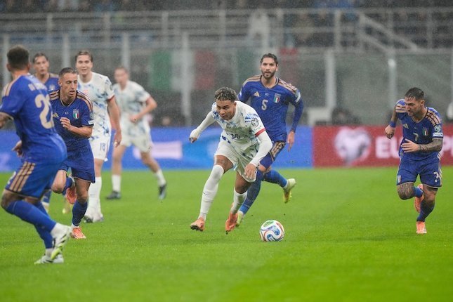 Masalah Terbesar Italia: Berhenti Bermain Masalah Terbesar Italia: Berhenti Bermain