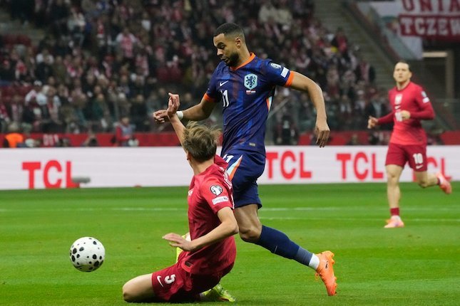 Belanda Tertahan Polandia Belanda Tertahan Polandia