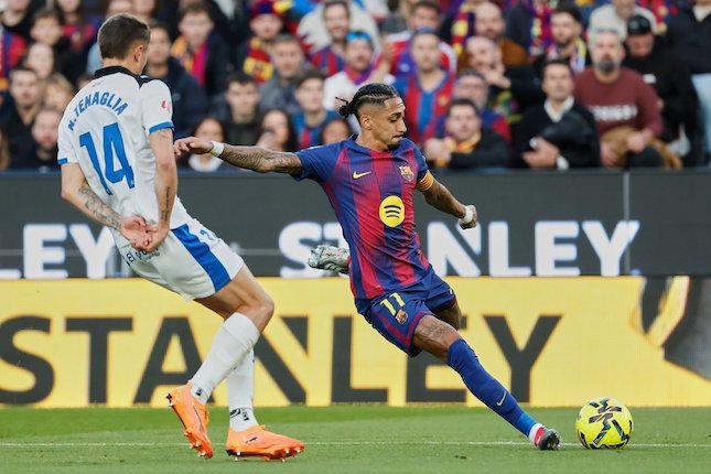 Tanpa Agen dan Dukungan Penuh Klub Tanpa Agen dan Dukungan Penuh Klub