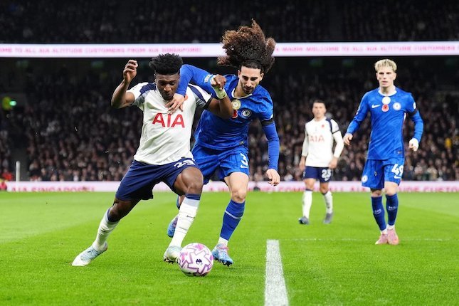 Keteguhan di Belakang dan Efisiensi di Depan