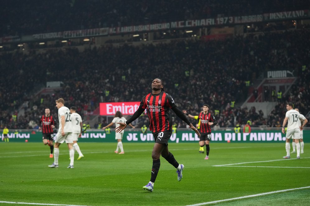 Hasil AC Milan vs Lazio: Leao Menjadi Pembeda, Maignan Gemilang, Drama VAR Warnai Laga Hasil AC Milan vs Lazio: Leao Menjadi Pembeda, Maignan Gemilang, Drama VAR Warnai Laga