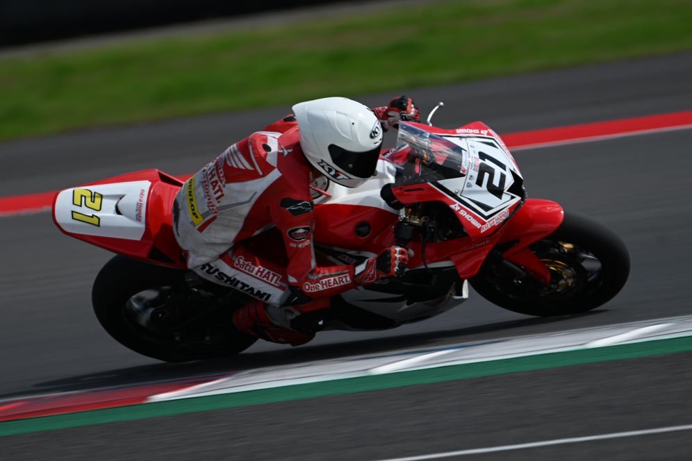 Cerita 3 Rider Astra Honda di Race 1 Seri 6 ARRC SS600 2025 di Buriram: Adenanta Putra Menolak Menyerah!