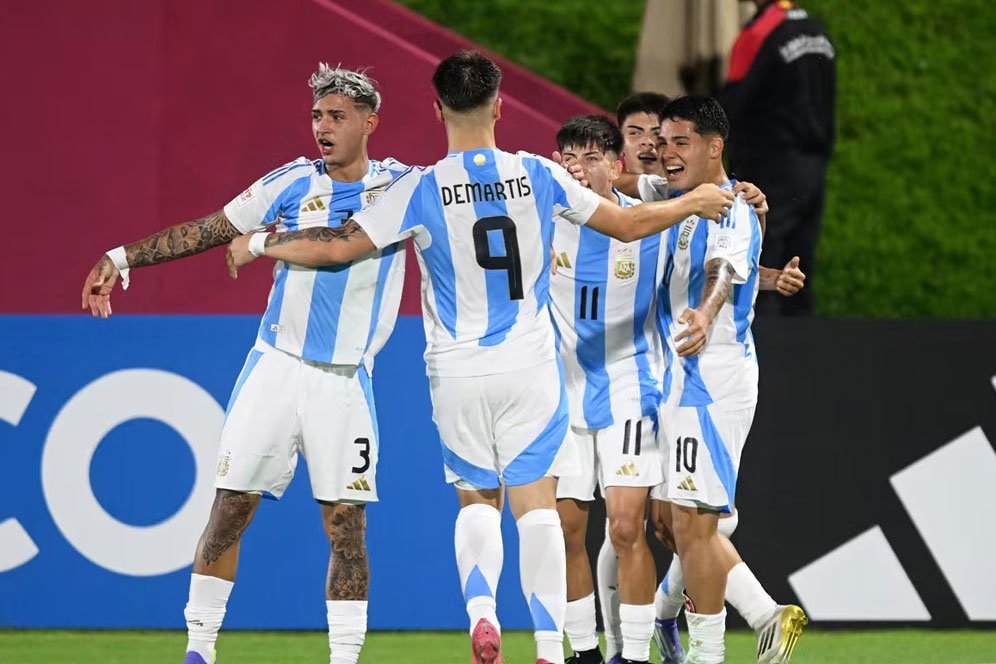 Rekap Hasil Piala Dunia U-17 2025 Tadi Malam: Argentina Menang, Portugal Pesta Gol, dan Italia Kalahkan Tuan Rumah Rekap Hasil Piala Dunia U-17 2025 Tadi Malam: Argentina Menang, Portugal Pesta Gol, dan Italia Kalahkan Tuan Rumah