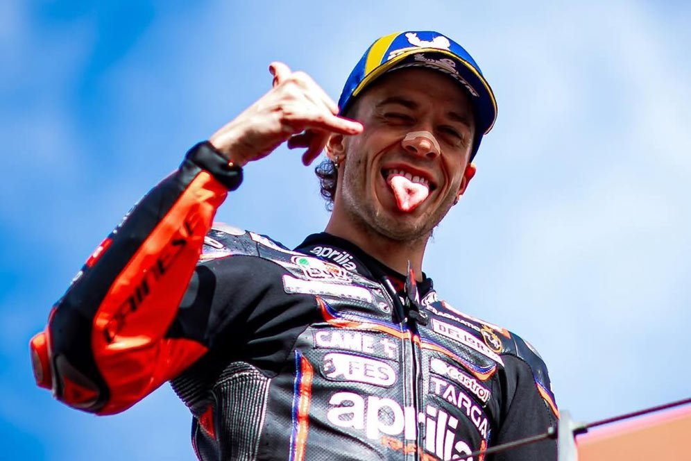 Menang Dominan di MotoGP Portugal 2025, Marco Bezzecchi Sebut Ini Bukti Aprilia Dekati Ducati Menang Dominan di MotoGP Portugal 2025, Marco Bezzecchi Sebut Ini Bukti Aprilia Dekati Ducati
