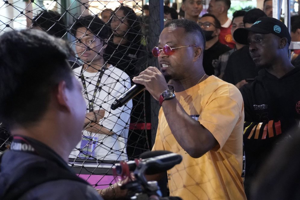 Patrice Evra Meriahkan Liga Kita Festival, Gelar Coaching Clinic untuk Pemain Muda Indonesia Patrice Evra Meriahkan Liga Kita Festival, Gelar Coaching Clinic untuk Pemain Muda Indonesia