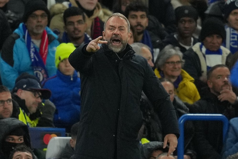 Hansi Flick Tetapkan Tiga Prioritas Transfer Barcelona untuk Musim Depan