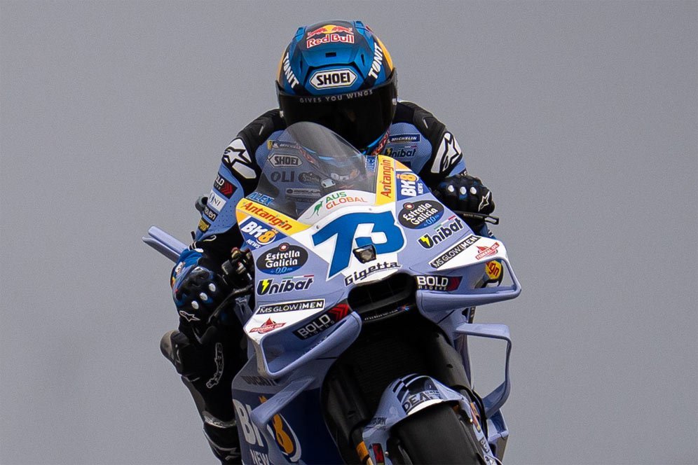 Alex Marquez Menangi Sprint Race MotoGP Portugal 2025 Usai Sengit Saling Salip Lawan Pedro Acosta