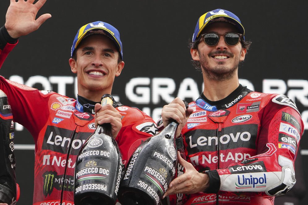 Cuma Bisa Nonton dari Rumah, Marc Marquez Sedih Pecco Bagnaia Loyo Jelang Akhir Musim MotoGP 2025 Cuma Bisa Nonton dari Rumah, Marc Marquez Sedih Pecco Bagnaia Loyo Jelang Akhir Musim MotoGP 2025