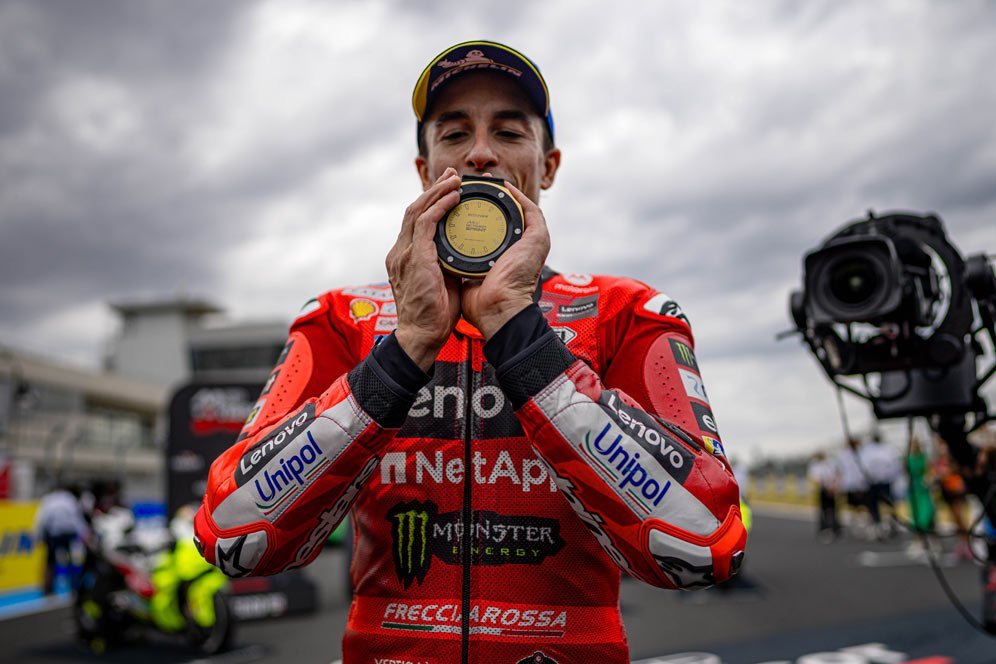 Jorge Lorenzo Sebut Usia Jadi Tantangan Terbesar Marc Marquez dalam Perburuan Gelar Dunia MotoGP 2026 Jorge Lorenzo Sebut Usia Jadi Tantangan Terbesar Marc Marquez dalam Perburuan Gelar Dunia MotoGP 2026