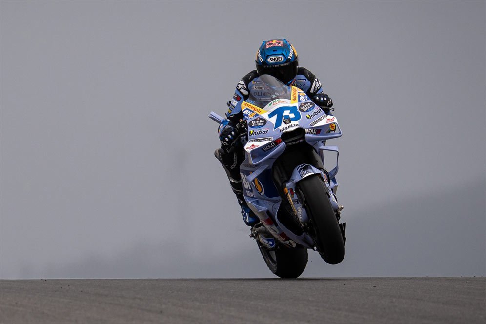 Hasil Sprint Race MotoGP Portugal 2025: Alex Marquez Menangkan Duel Panas Kontra Pedro Acosta
